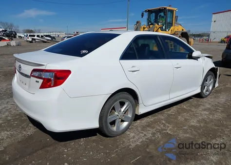 2012 Toyota Camry Se z USA, uszkodzony, nr VIN 4T1BF1FK4CU133407